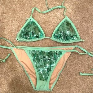New Victoria’s Secret String bikini in Green sequin! Small Top/Small Bottom